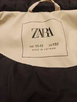 Parka Zara color crema talla como una  M. Sin usar