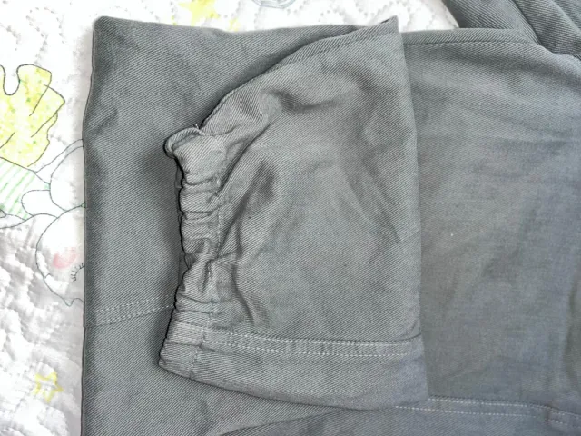 Pantalón gris