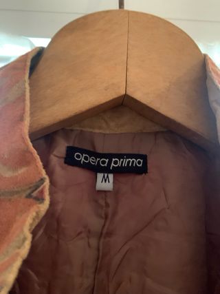 Gabardina guardapolvo, muy especial.