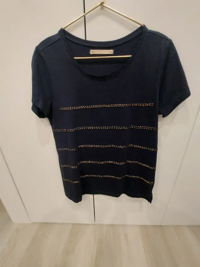 Camiseta Sfera Talla S Detalles Dorados