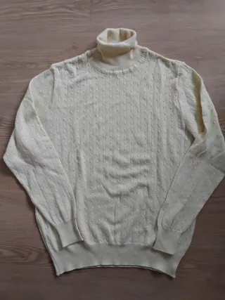 Jersey de punto amarillo pastel