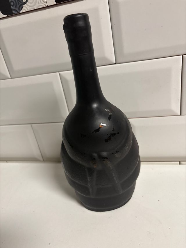 Botella Pisco Cara Indígena Negra