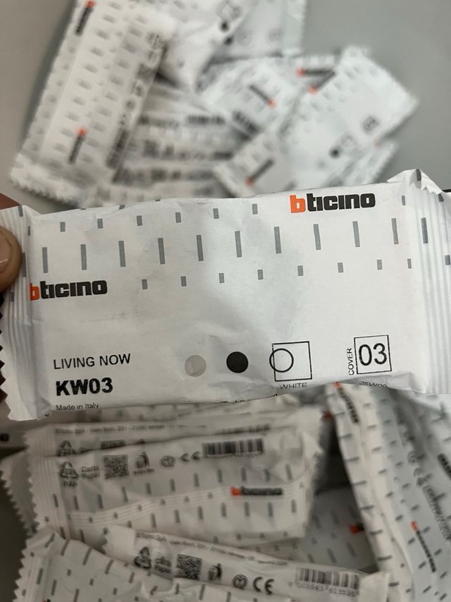 Copri Bticino Schuko
2€ l una