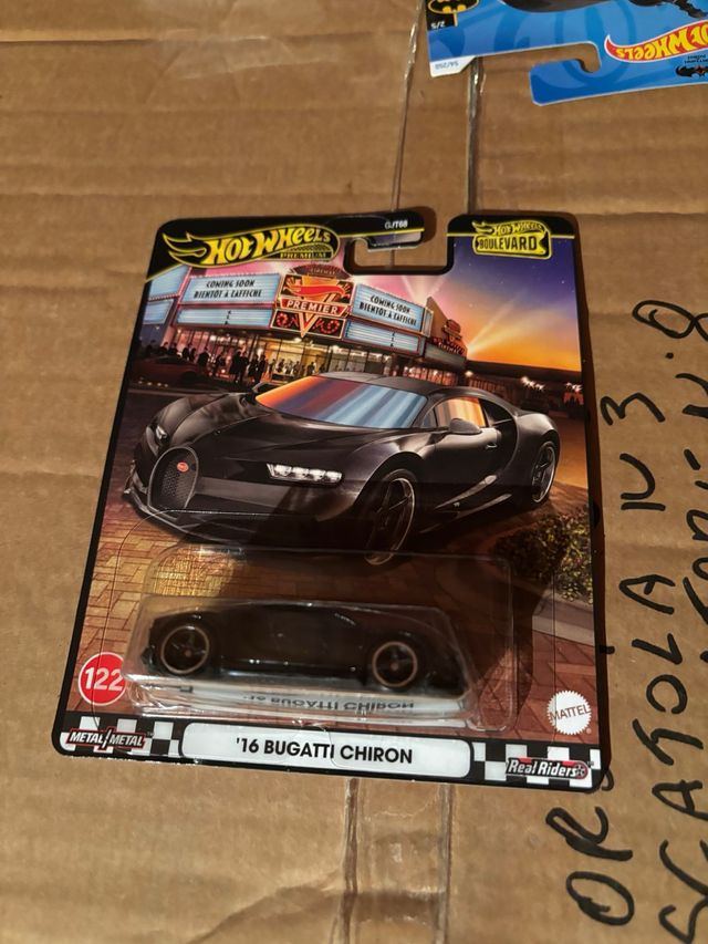 Hot Wheels Premium '16 Bugatti Chiron