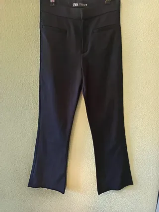 Pantalón negro Zara flare