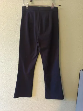 Pantalón negro Zara flare