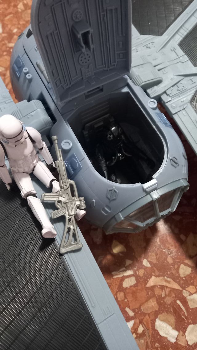 Nave TIE Fighter Juguete Star Wars
