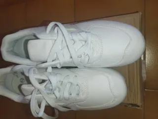 Zapatillas blancas talla 42