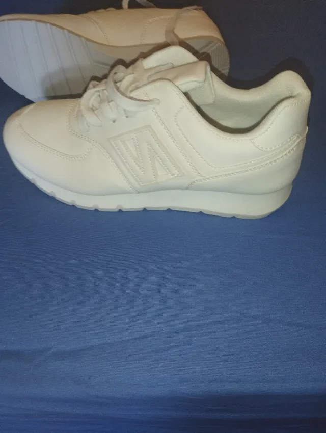 Zapatillas blancas talla 42