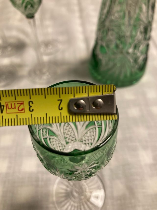 Licorera verde con 6 copas