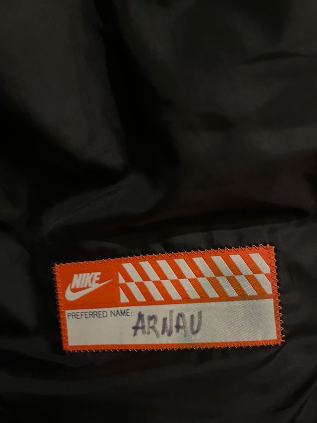 Abrigo Nike Negro Talla 137-147