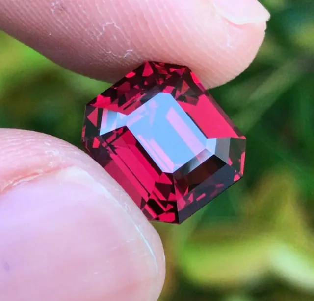Granate Rosa Púrpura Natural 8.06ct