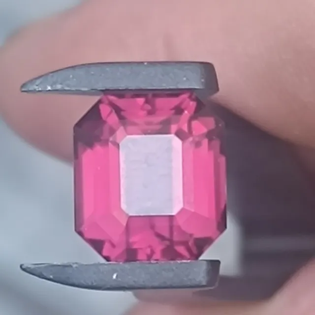 Granate Rosa Púrpura Natural 8.06ct