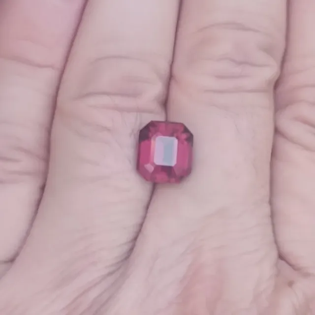 Granate Rosa Púrpura Natural 8.06ct