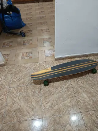 Monopatín largo de madera