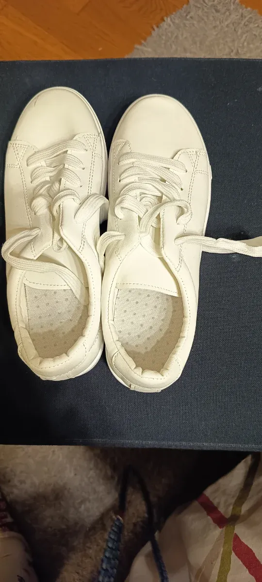 Zapatillas blancas