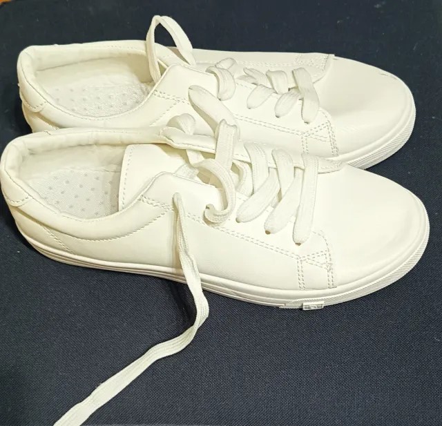 Zapatillas blancas