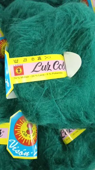 Lote 20 ovillos Mohair Vison verde 50gr