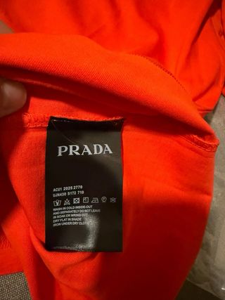 Camiseta Prada Roja