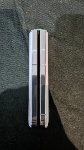 OPPO Find N2 Flip Morado