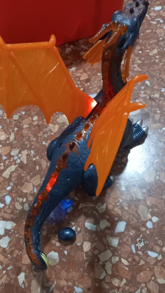 Juguete Dragón con Luces y Sonidos