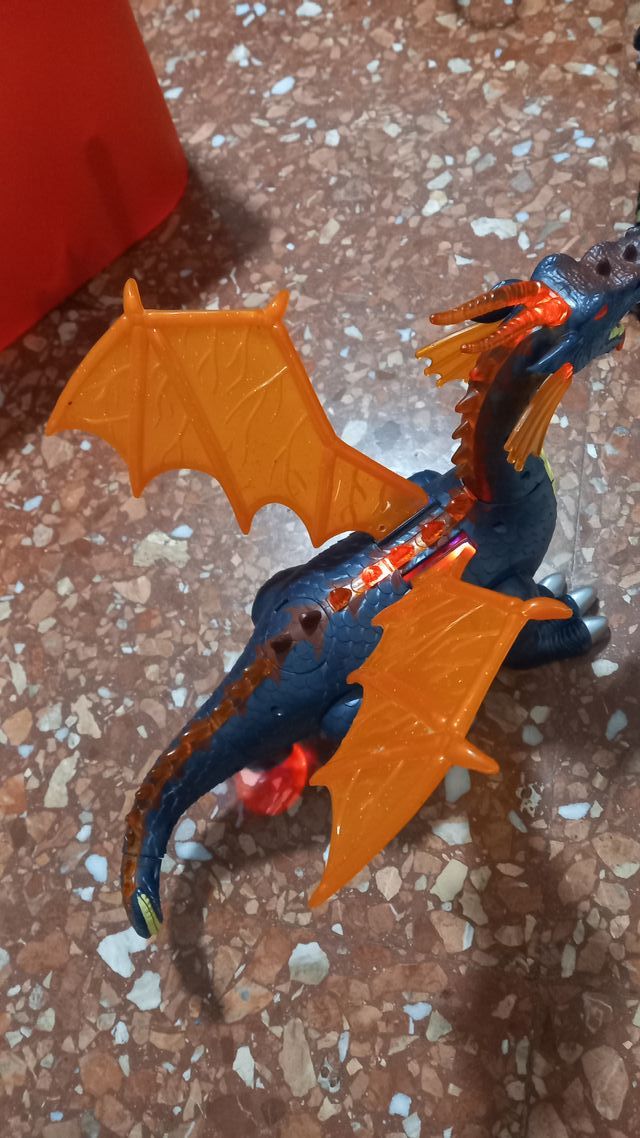 Juguete Dragón con Luces y Sonidos