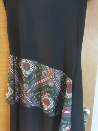 Vestido Zara Negro con Estampado