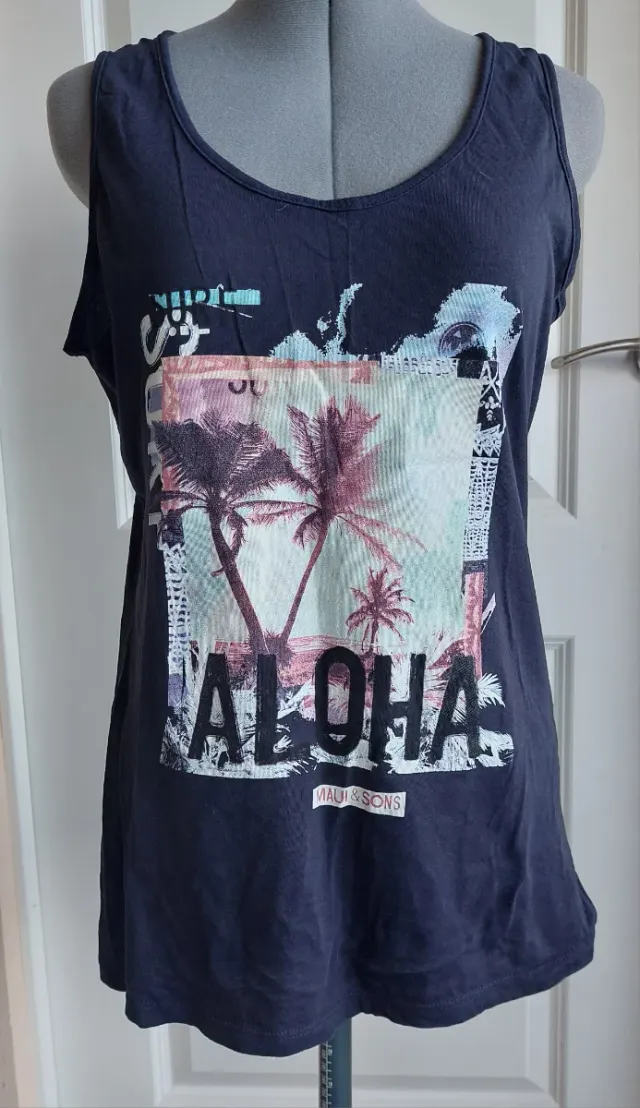 Camiseta sin mangas Maui & Sons Aloha palmeras