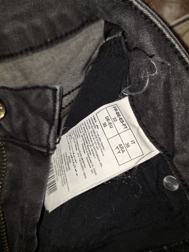 Pantalón pitillo negro Pimkie Talla 32