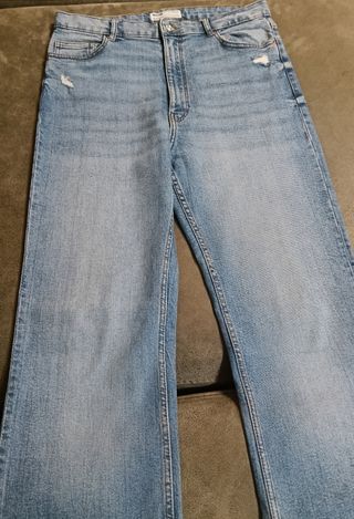 Pantalón vaquero Bershka flare azul
