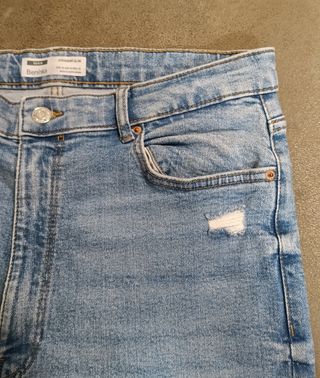 Pantalón vaquero Bershka flare azul