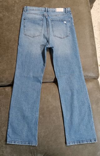 Pantalón vaquero Bershka flare azul