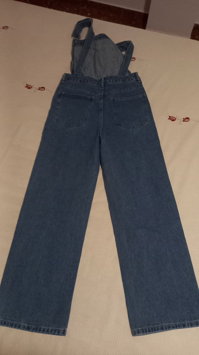 Mono vaquero desgarrado