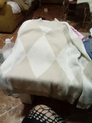 Jersey de rombos beige y blanco talla S