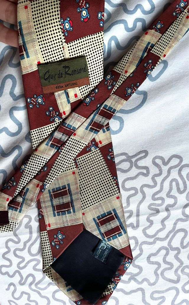 Corbata con ositos beige y marrón