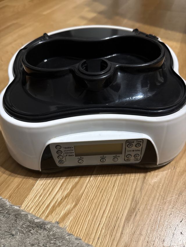Comedero automático perro/gato programable