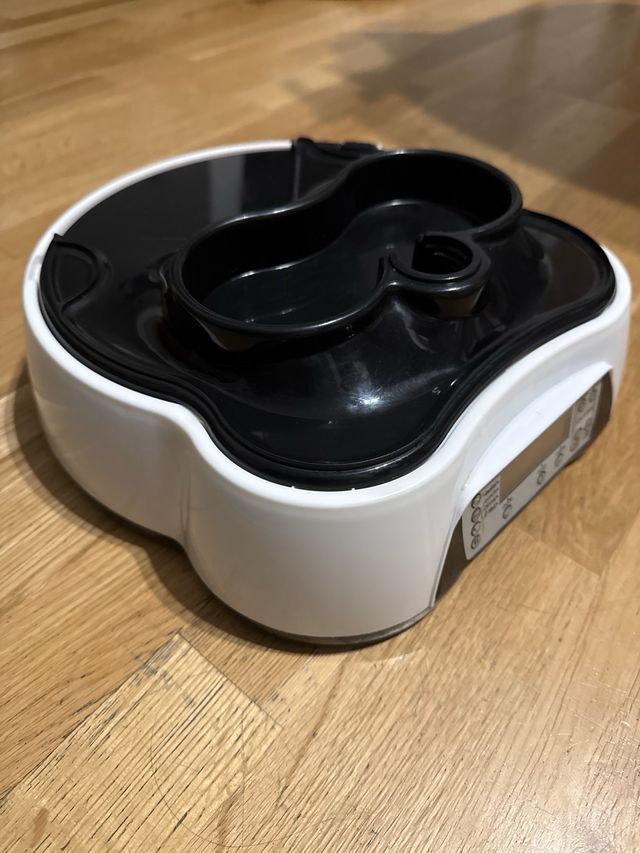 Comedero automático perro/gato programable