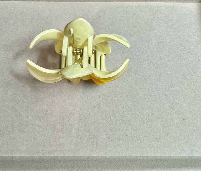 Gancho de flor amarelo