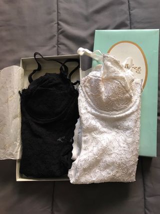 Body de encaje negro. Talla 85.