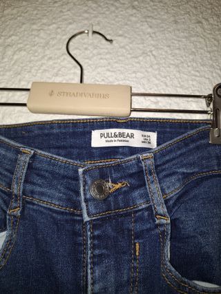 Pantalón pitillo vaquero Pull&Bear Talla 34