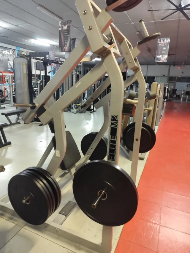 Máquina de Press de Hombros Unilateral