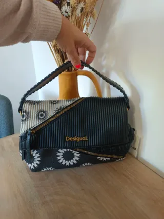 Bolso Desigual Negro y Blanco