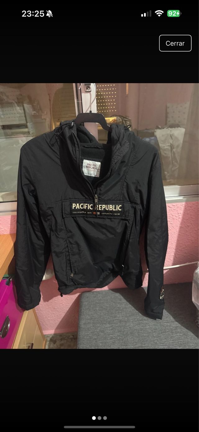 Chaqueta Pacific Republic Negra