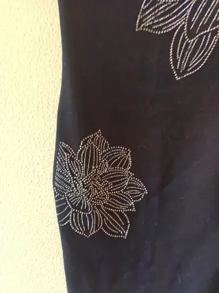 Vestido fiesta Zara negro con pedrería