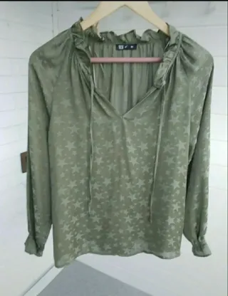 Blusa estampado de estrellas