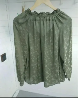 Blusa estampado de estrellas