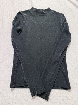 Top Mango brillante cuello alto