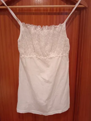 Blusa blanca con encaje mujer