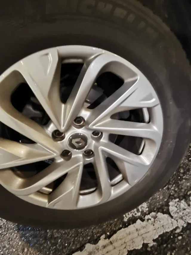 Llantas con gomas Renault space ,235/60/18