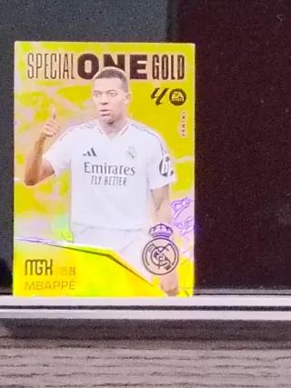 Cromo Mbappe Special One Gold 2025